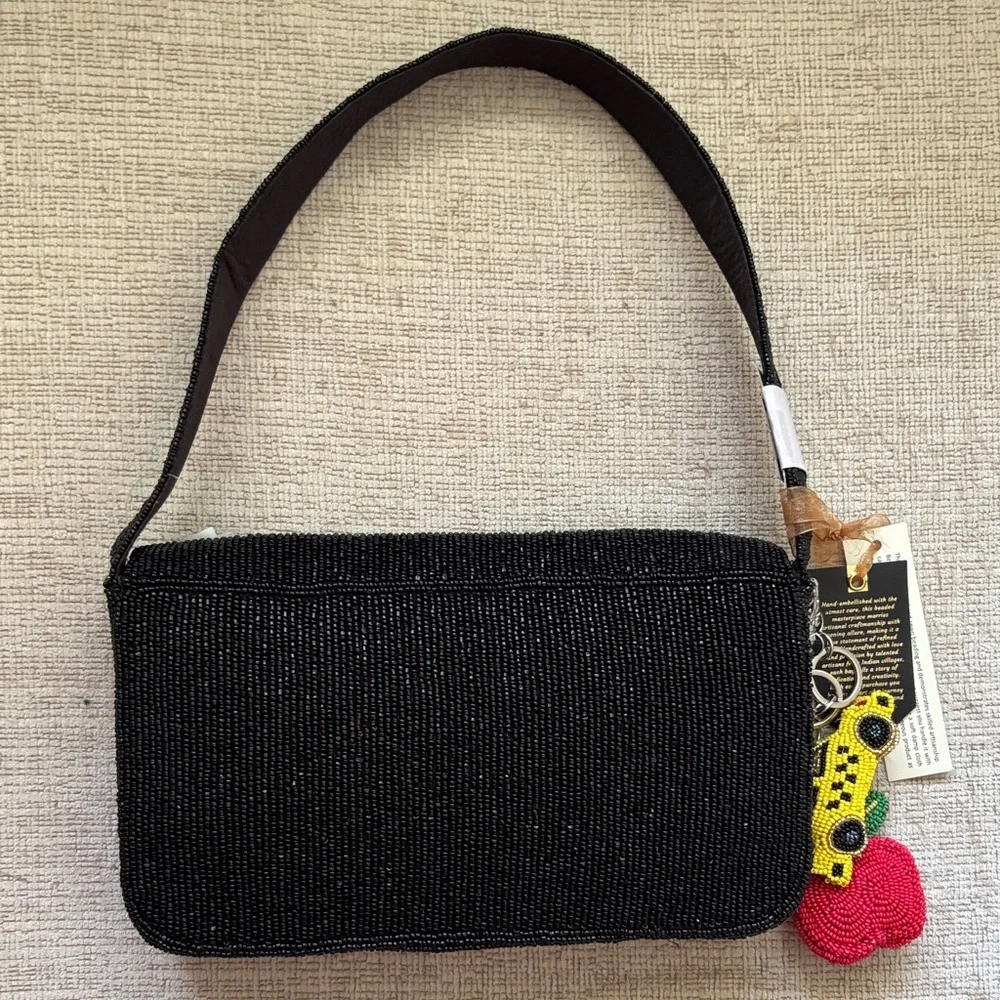 Viral Black Beaded NYC Cityscape Shoulder Bag - Picture 4 of 8